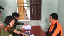 Không chịu đo thân nhiệt, bỏ chạy còn đạp đổ xe đặc chủng của Cảnh sát