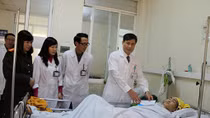 Đóng góp thiết thực vào công tác chăm sóc, điều trị người bệnh