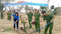Chuyện ghi ở Trại giam Thủ Đức, đơn vị hai lần Anh hùng