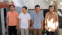 Làm giấy tờ hưởng chế độ chính sách giả, bán cho người có nhu cầu thu lợi hàng trăm triệu đồng