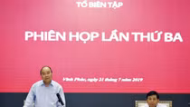 Thủ tướng chủ trì họp Tổ Biên tập Tiểu ban Kinh tế - Xã hội Đại hội XIII của Đảng