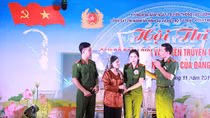 Xung kích tuyên truyền thực hiện Nghị quyết Đại hội XII của Đảng