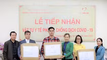 Quỹ thiện tâm Vingroup tặng 140.000 chiếc khẩu trang cho người dân 7 tỉnh biên giới
