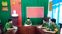 Luôn gần dân để nhận tin yêu