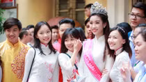 Hoa hậu Đỗ Mỹ Linh: Cứ sống tốt trước đã