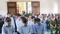 Kháng nghị một bản án hình sự sơ thẩm có 13 bị cáo hưởng án treo