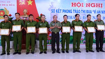 Thi đua giữ vững ổn định an ninh chính trị, trật tự an toàn xã hội