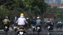 Bắc bộ ngày nắng nóng, chiều tối mưa giông, Trung bộ trên 39 độ C