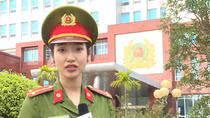 Nữ Cảnh sát kinh tế với giải thưởng Olympic tiếng Anh