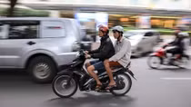 Miền Bắc đón không khí lạnh yếu, trời có mưa