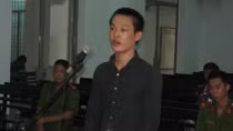 Đi vào trại dê ăn nhậu bé gái bị gã trai làm bậy
