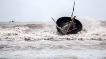 Hai vợ chồng tử vong do lật mủng tại vùng biển Cô Tô