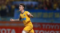 Hà Nội FC bất ngờ chiêu mộ Đinh Tiến Thành, thế chỗ Đình Trọng