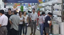 Hoa mắt trước thị trường hàng chống nóng