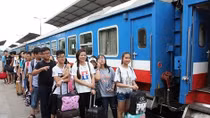 Đường sắt Hà Nội giảm giá vé tàu cho học sinh đi thi đại học