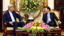 Phó Thủ tướng Phạm Bình Minh tiếp cựu Ngoại trưởng Hoa Kỳ John Kerry