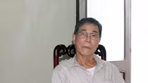 Gần 70 tuổi vẫn hoạt động chống đối chính quyền