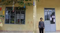 Nhiều hộ nghèo hiến đất làm đường, xây trường học