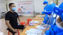 Hà Nội xét nghiệm COVID-19 cho người từ Đà Nẵng về