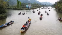 Chùa Hương chính thức mở cửa trở lại đón du khách từ ngày 13/3