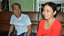 20 năm cõng chồng đi cắt tứ chi
