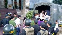 Bí mật kinh hoàng trong tụ điểm thác loạn bậc nhất đất Cảng