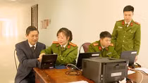 Cấp căn cước công dân cho gần 100 cán bộ lãnh đạo tỉnh Sơn La