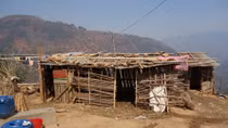 Làng bán thận lấy tiền làm nhà ở Nepal