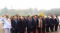 Lãnh đạo Đảng, Nhà nước viếng Chủ tịch Hồ Chí Minh và các Anh hùng liệt sĩ