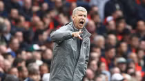 Trò "tu hú đẻ nhờ" của Barca và áp lực của Arsenal