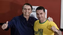 Brazil: "Con dại, vợ dại, Tổng thống mang"