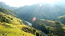 Nắng nóng, oi bức ở Bắc Bộ và Trung Bộ