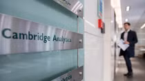 Cambridge Analytica không phá sản như tuyên bố
