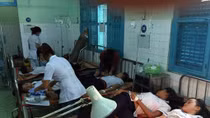 42 học sinh nội trú nhập viện sau bữa ăn trưa