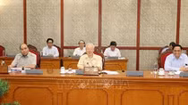 Bộ Chính trị đồng ý chủ trương tiếp tục hỗ trợ cho người lao động và người sử dụng lao động