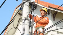 Nắng nóng, hoá đơn tiền điện tiếp tục tăng cao