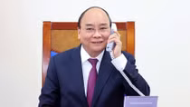Thủ tướng Chính phủ Nguyễn Xuân Phúc điện đàm với Thủ tướng Australia
