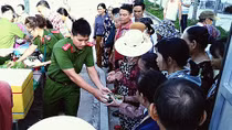 Sôi nổi hoạt động tình nguyện hè của đoàn viên thanh niên Công an