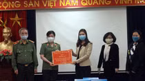 Nhiều cơ quan tổ chức ủng hộ lực lượng Công an trong công tác phòng chống dịch
