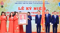 Trường Trung học cơ sở Ngô Sĩ Liên (Hà Nội) đón nhận Huân chương Độc lập hạng Nhì