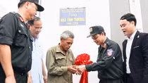 Mái ấm nghĩa tình quân dân