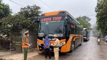 Chặn giữ 3 xe khách không chấp hành chỉ thị phòng chống dịch 