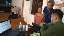 "Đi từng ngõ, gõ cửa từng nhà" cấp căn cước công dân