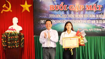 VĐV người Khmer Chương Thị Kiều được khen thưởng ở quê nhà