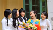 Miền Bắc đón 20-11 trong tiết trời se lạnh