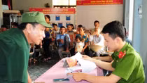 Xuống địa bàn cấp thẻ CCCD cho các đối tượng chính sách và người tàn tật
