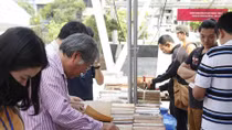 Nghịch lý thị trường sách