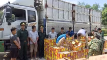 Giáp Tết, ráo riết chặn pháo nhập lậu