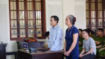 Ham tiền, lừa bán cháu gái ruột sang Trung Quốc