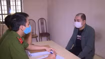 Mánh lới tinh vi của thầy bói rởm lừa tiền, gạt tình gái trẻ
